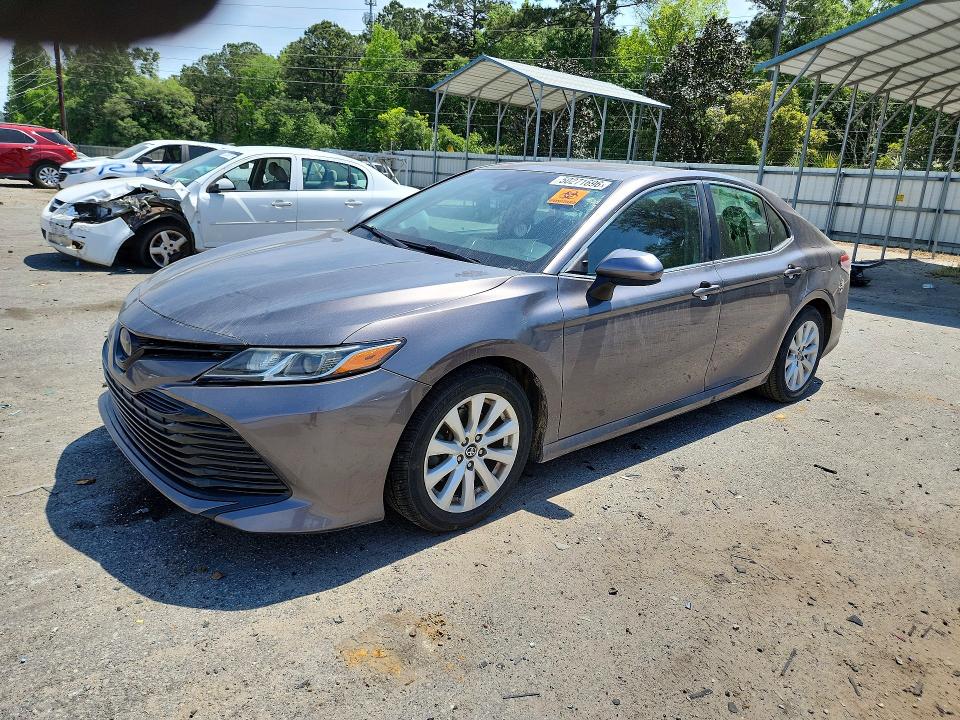 2018 TOYOTA CAMRY — VIN 4T1B11HK7JU613319