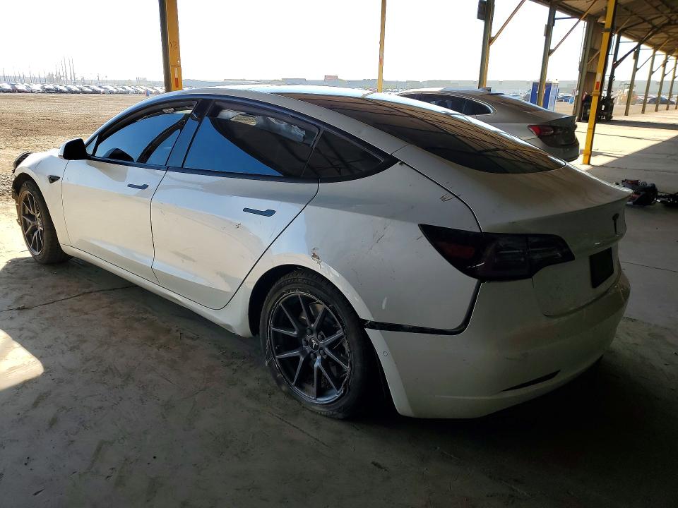 5YJ3E1EB5MF999995