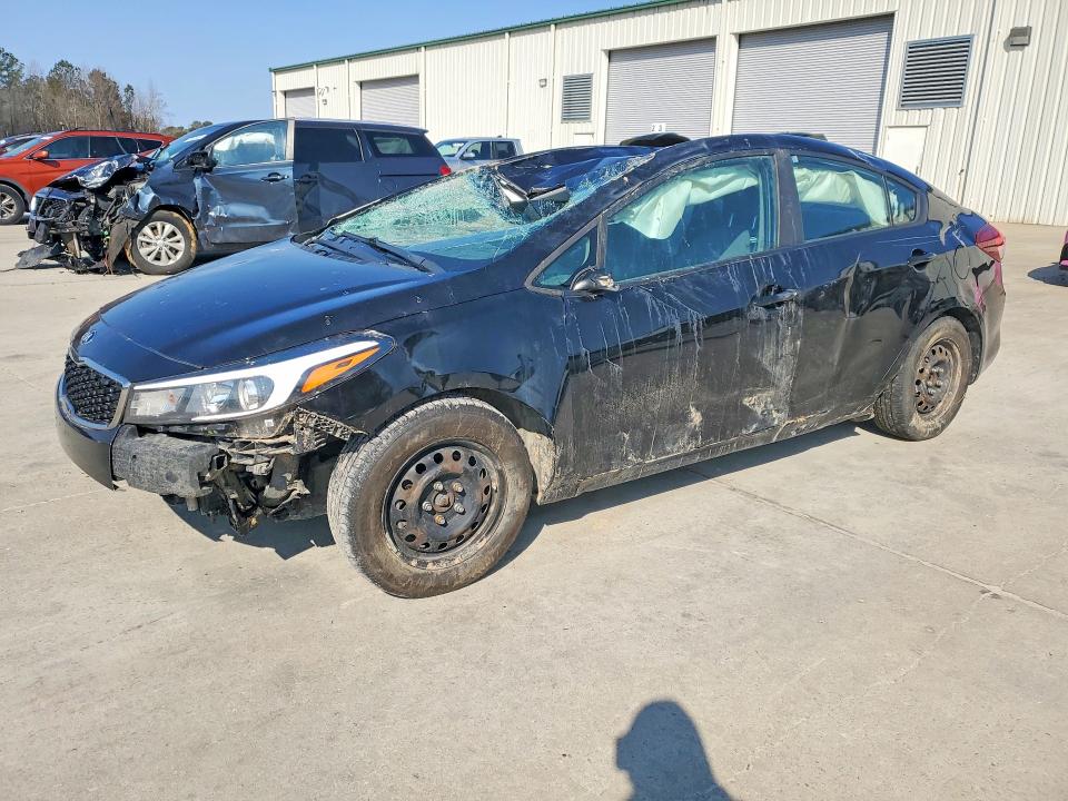 2017 KIA FORTE — VIN 3KPFK4A79HE010858
