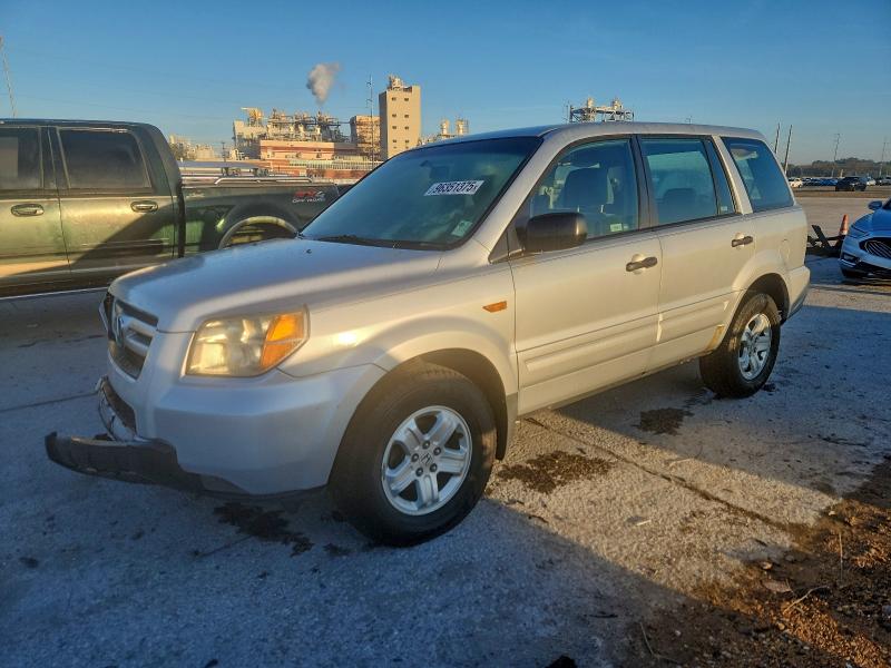 2006 HONDA PILOT LX — VIN 5FNYF28136B017606