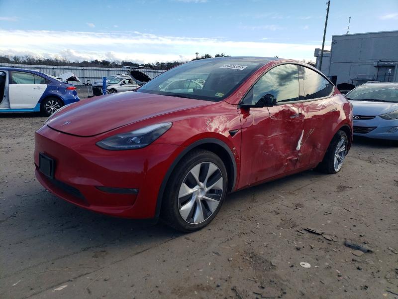 2023 TESLA MODEL Y — VIN 7SAYGAEE0PF751672