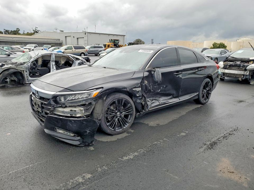 2018 HONDA ACCORD — VIN 1HGCV2F54JA027311