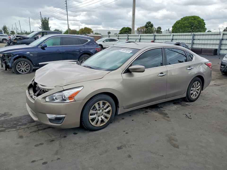 2015 NISSAN ALTIMA — VIN 1N4AL3AP3FC266506
