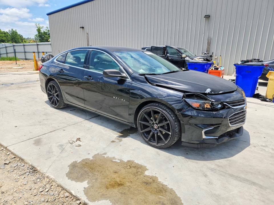 1G1ZB5ST4HF165220