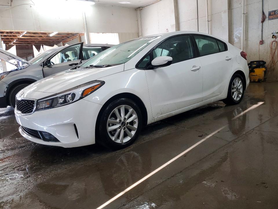 2017 KIA FORTE — VIN 3KPFL4A72HE126075