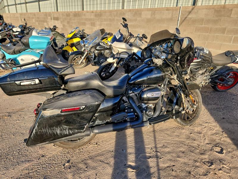 2018 HARLEY-DAVIDSON FLHXS STRE — VIN 1HD1KRC11JB680051