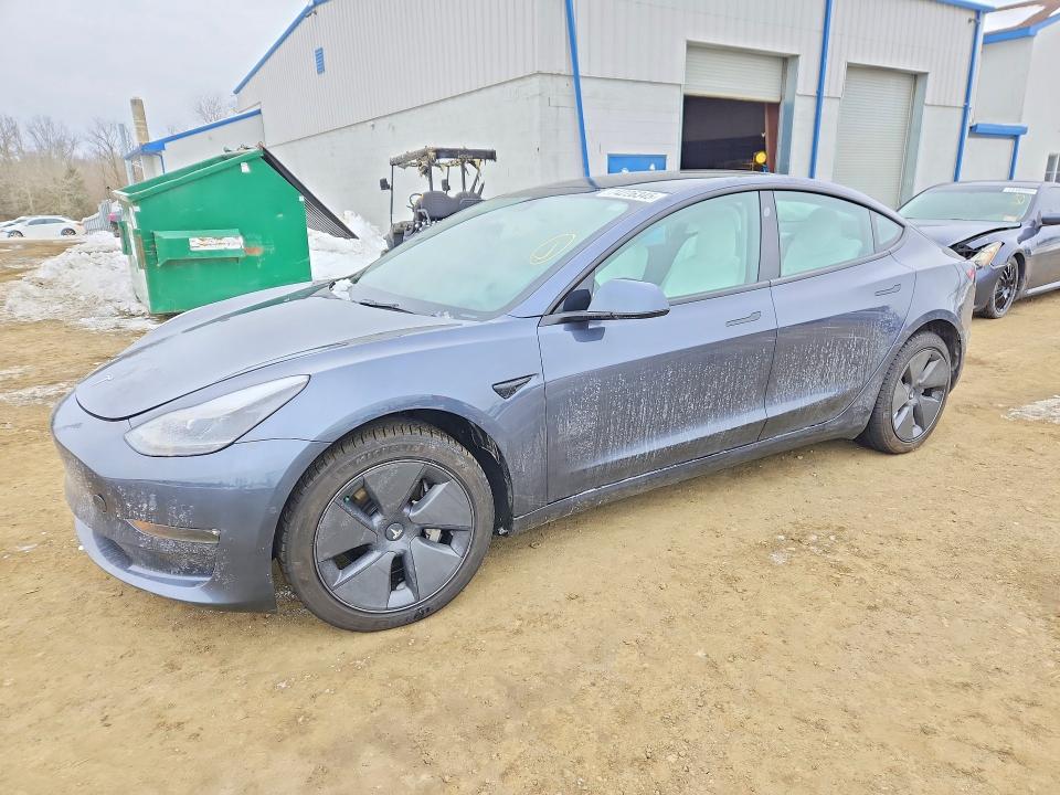 2022 TESLA MODEL 3 — VIN 5YJ3E1EB4NF337147