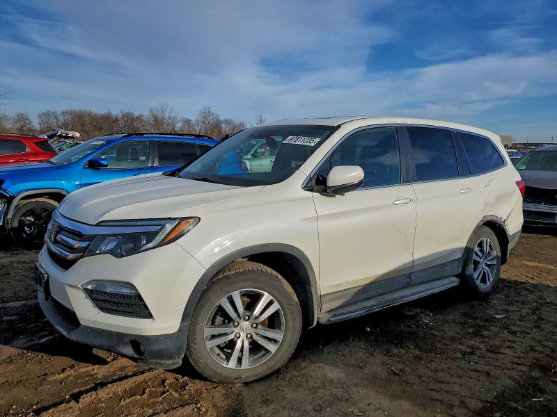 2017 HONDA PILOT EXL — VIN 5FNYF6H63HB035562