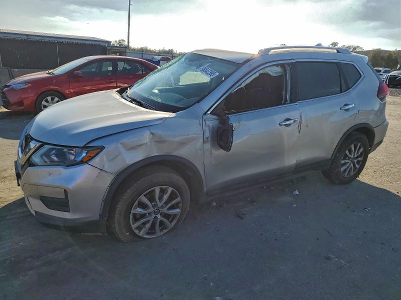 2018 NISSAN ROGUE S — VIN 5N1AT2MV0JC711433