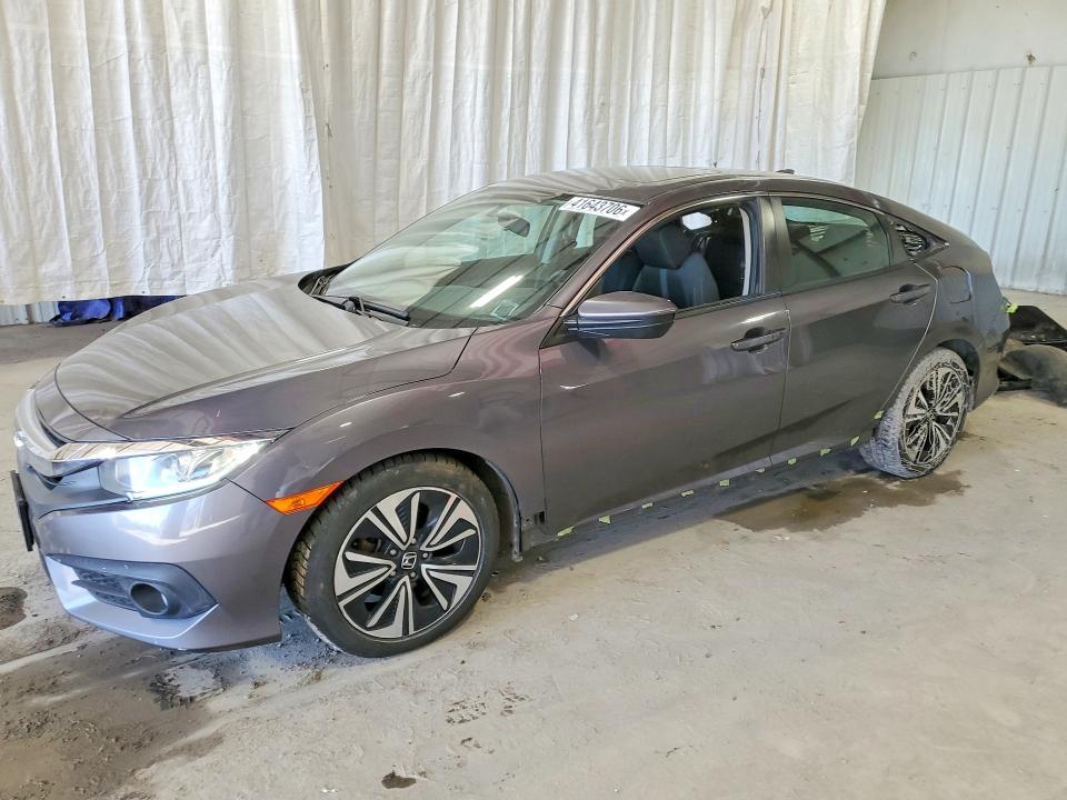 2017 HONDA CIVIC — VIN 19XFC1F3XHE209824