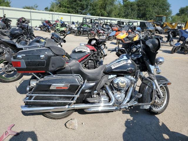2010 HARLEY-DAVIDSON FLHTCU — VIN 1HD1FC412AB640903