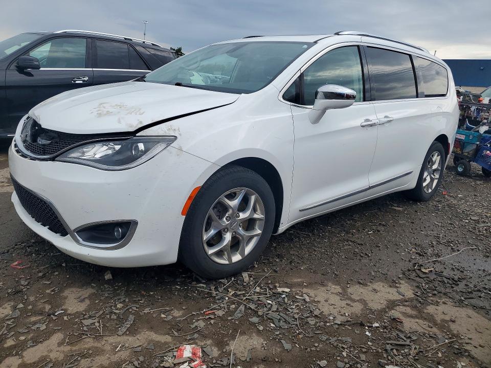 2C4RC1GG3KR576262