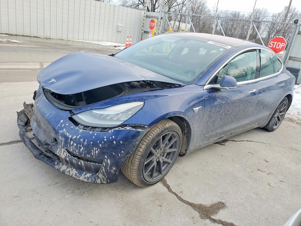 2018 TESLA MODEL 3 — VIN 5YJ3E1EBXJF090257