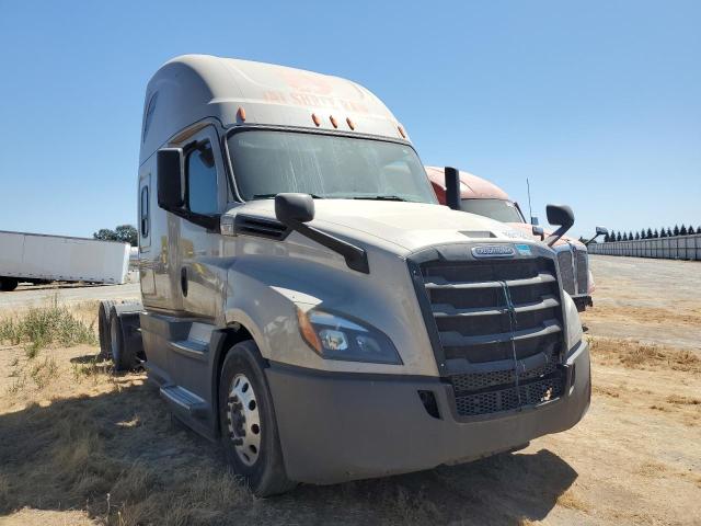2020 FREIGHTLINER CASCADIA 1 — VIN 3AKJHHDRXLSLM5430