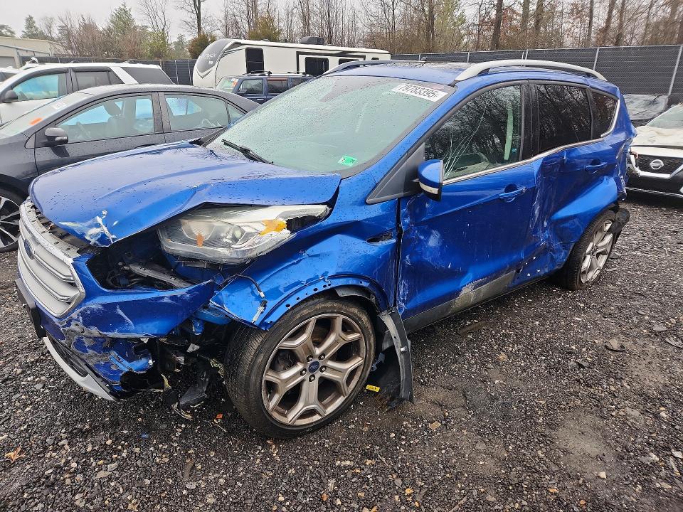 2017 FORD ESCAPE — VIN 1FMCU0J95HUA74710