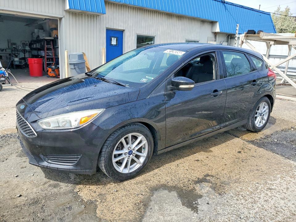 2015 FORD FOCUS — VIN 1FADP3K24FL252120