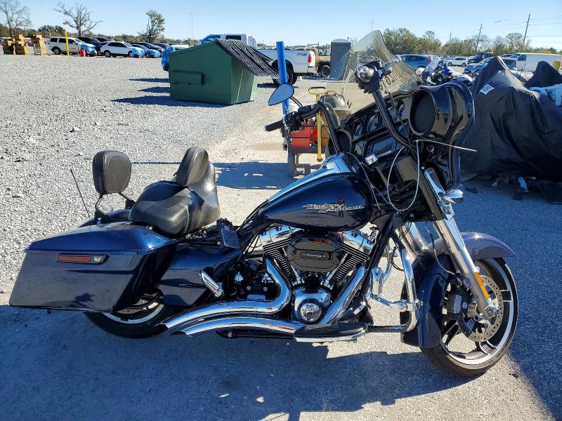 2014 HARLEY-DAVIDSON FLHXS STRE — VIN 1HD1KRM19EB662093
