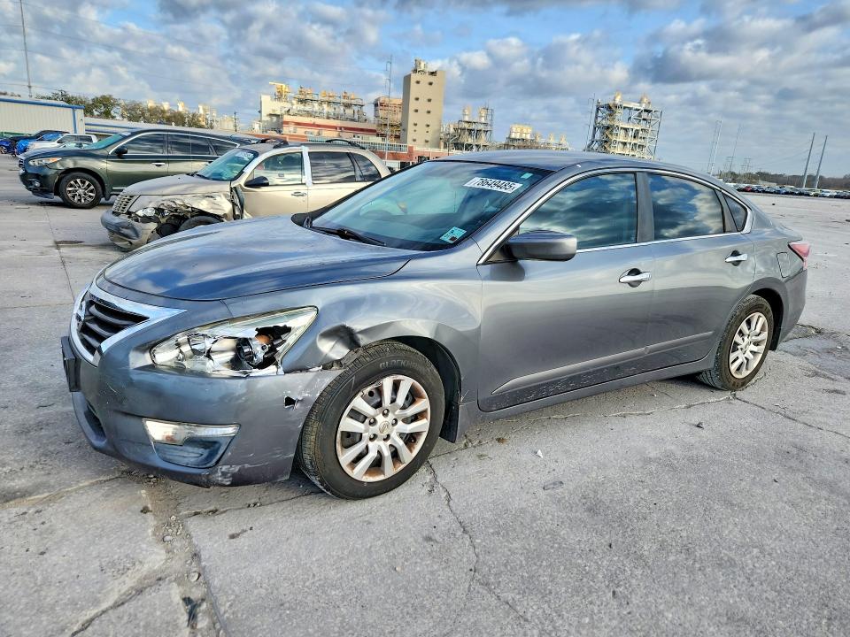 2015 NISSAN ALTIMA — VIN 1N4AL3AP0FN918728
