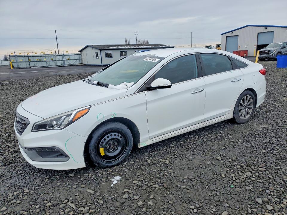 2015 HYUNDAI SONATA — VIN 5NPE34AF8FH081008