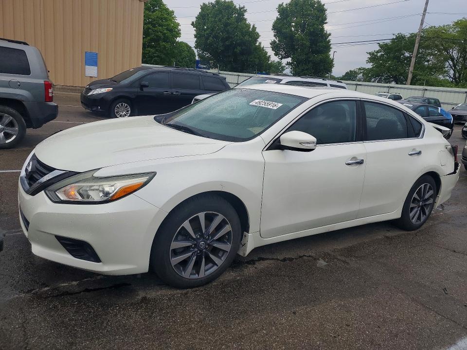 2016 NISSAN ALTIMA — VIN 1N4AL3AP7GC137637
