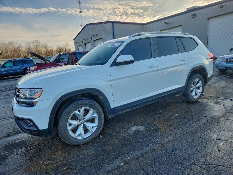 2018 VOLKSWAGEN ATLAS SE — VIN 1V2CR2CA3JC571306