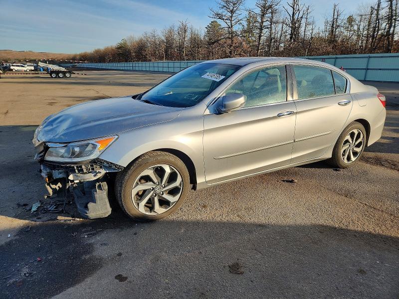2017 HONDA ACCORD — VIN 1HGCR2F88HA149064