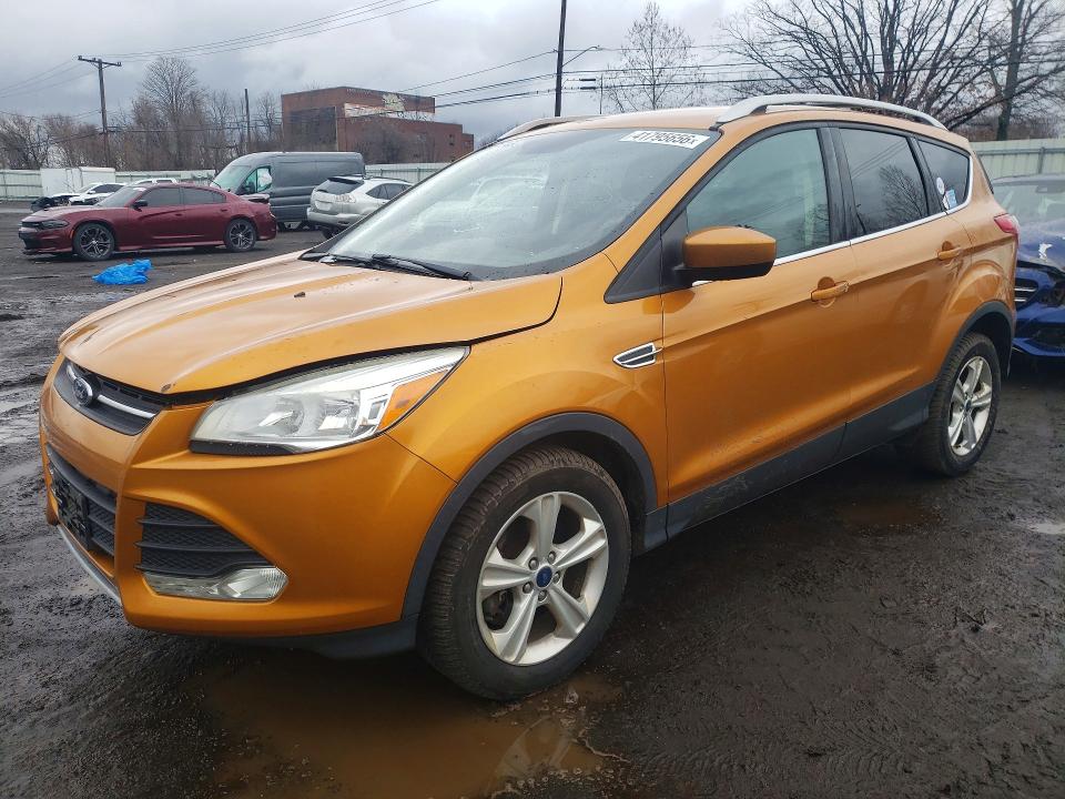 2016 FORD ESCAPE — VIN 1FMCU9G92GUA54182