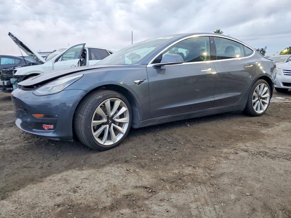 2018 TESLA MODEL 3 — VIN 5YJ3E1EA7JF046496
