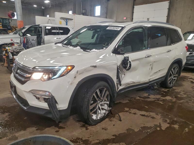 2018 HONDA PILOT TOUR — VIN 5FNYF6H90JB051802