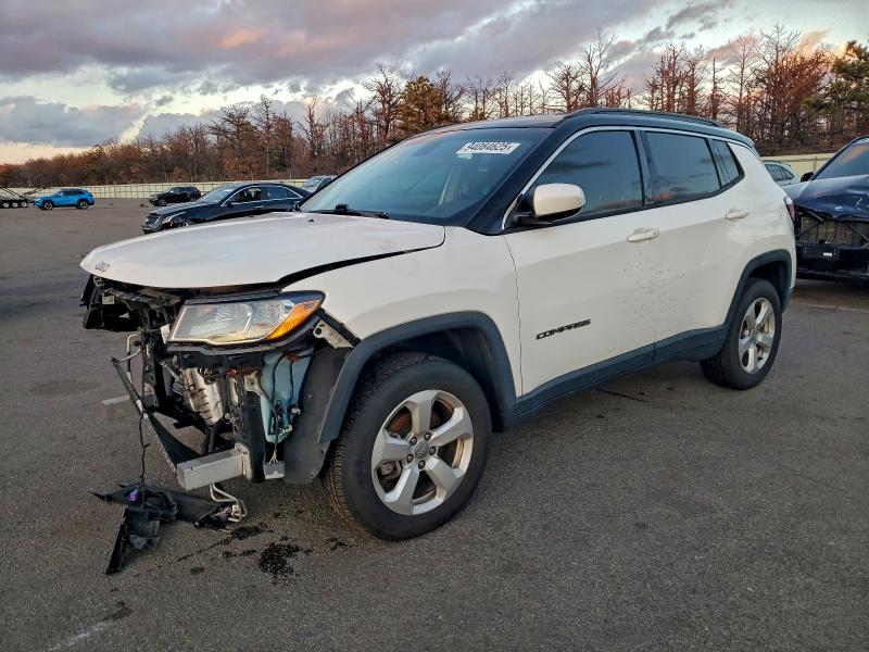 2018 JEEP COMPASS LA — VIN 3C4NJDBB7JT435398