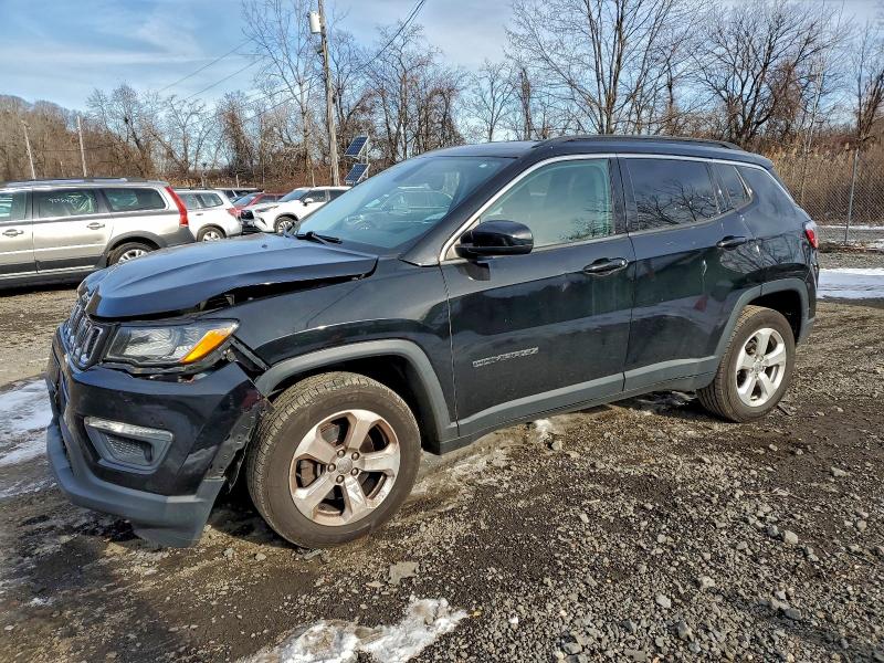 2018 JEEP COMPASS LA — VIN 3C4NJDBB3JT239667