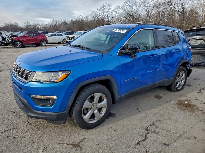 2018 JEEP COMPASS — VIN 3C4NJDBB0JT112097