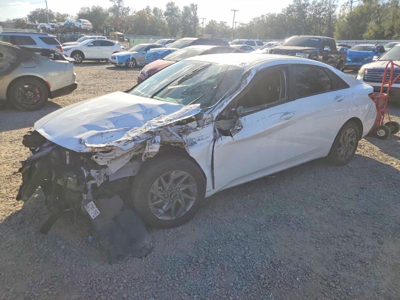 2024 HYUNDAI ELANTRA — VIN KMHLM4DG0RU764917