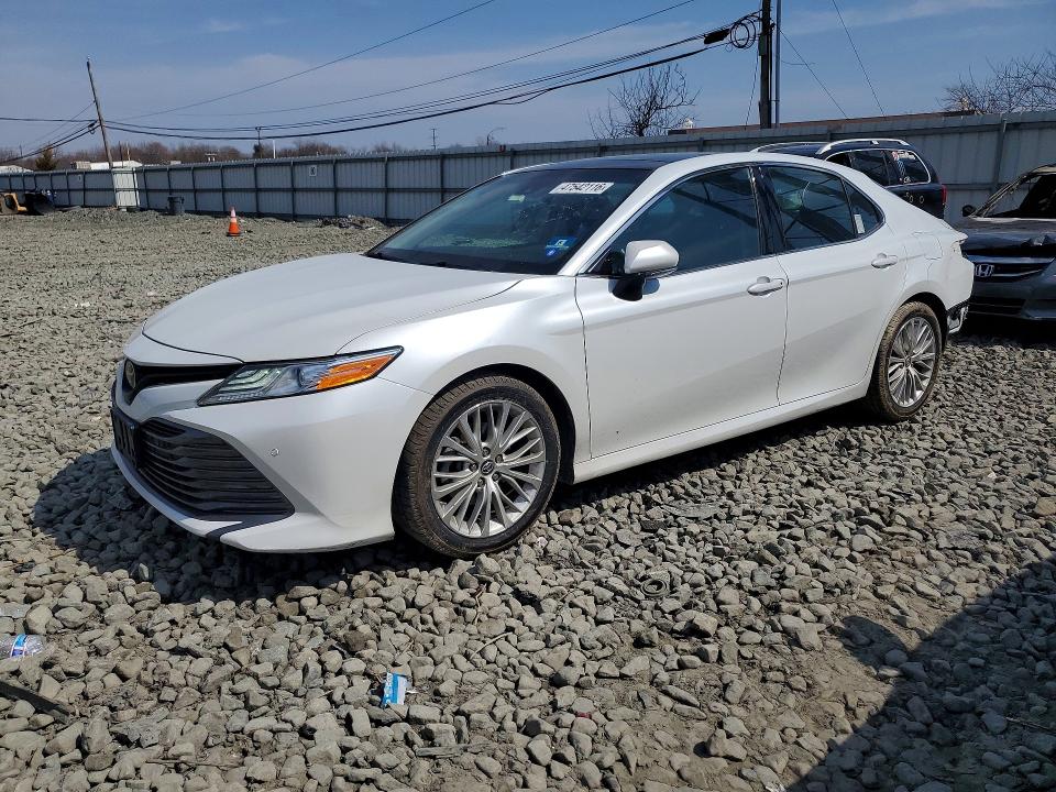 2018 TOYOTA CAMRY — VIN 4T1B11HK3JU134105