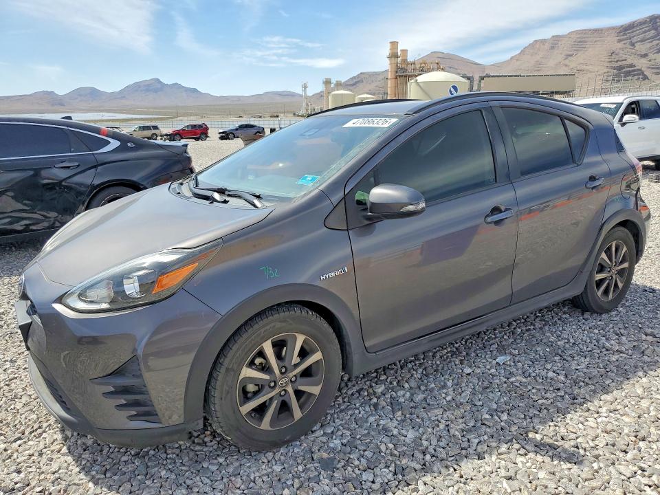 2018 TOYOTA PRIUS C — VIN JTDKDTB32J1619037