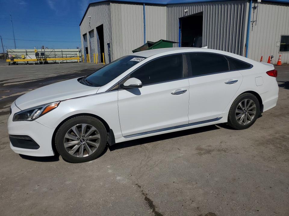 2015 HYUNDAI SONATA — VIN 5NPE34AF9FH117482