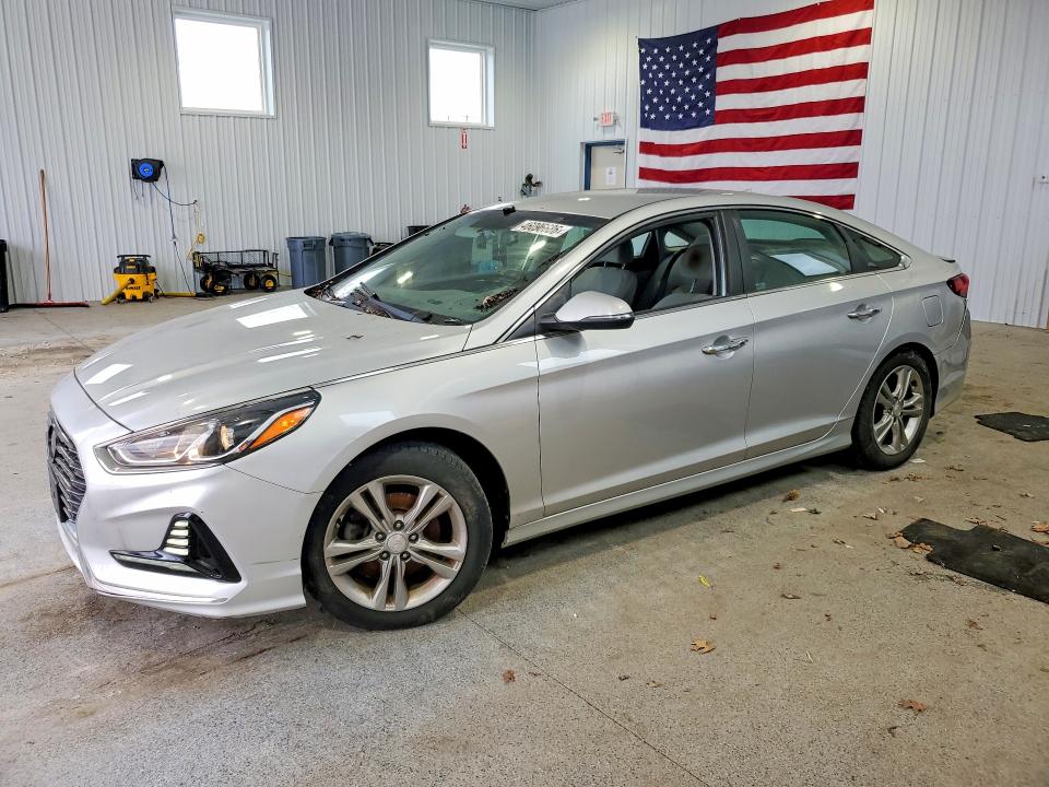 2018 HYUNDAI SONATA — VIN 5NPE34AF2JH608131