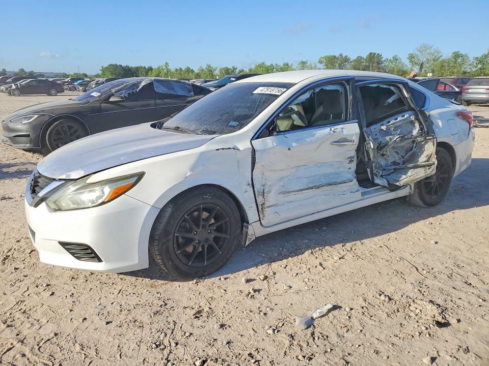 2017 NISSAN ALTIMA — VIN 1N4AL3AP0HN344814
