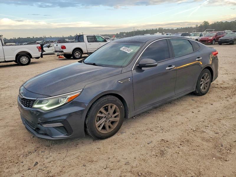 2019 KIA OPTIMA LX — VIN 5XXGT4L33KG302483