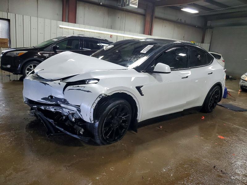 2023 TESLA MODEL Y — VIN 7SAYGDEE8PF746737