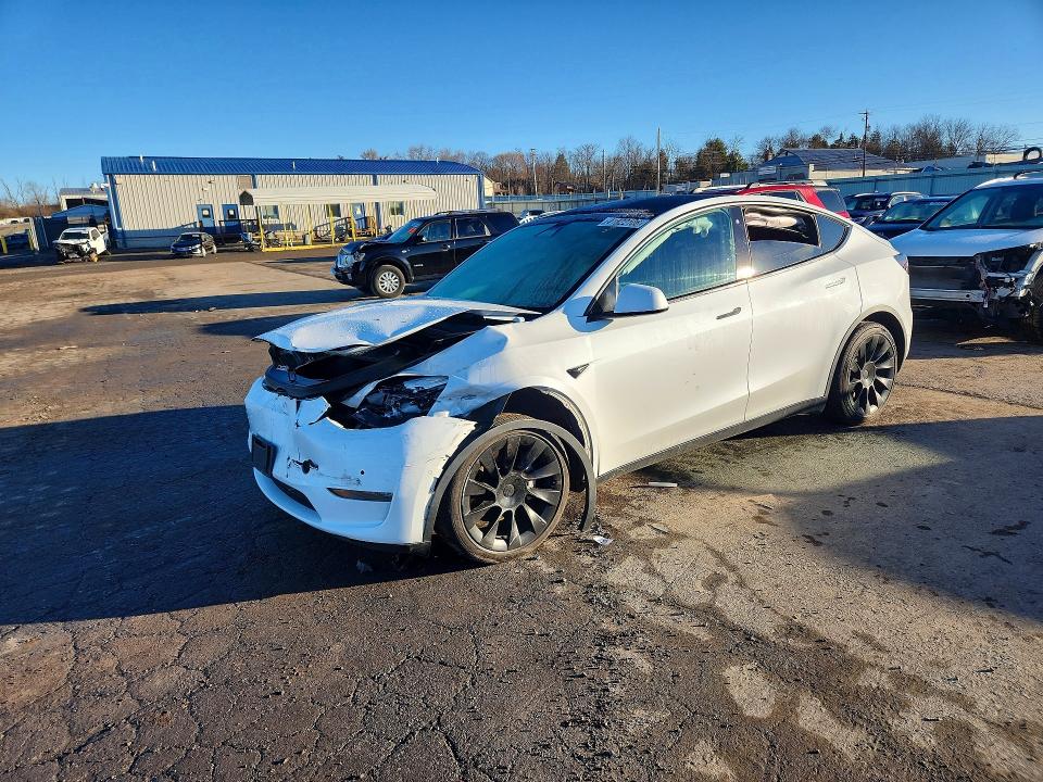2021 TESLA MODEL Y — VIN 5YJYGDEE9MF074633