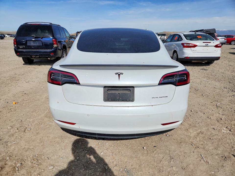 5YJ3E1EBXMF902077