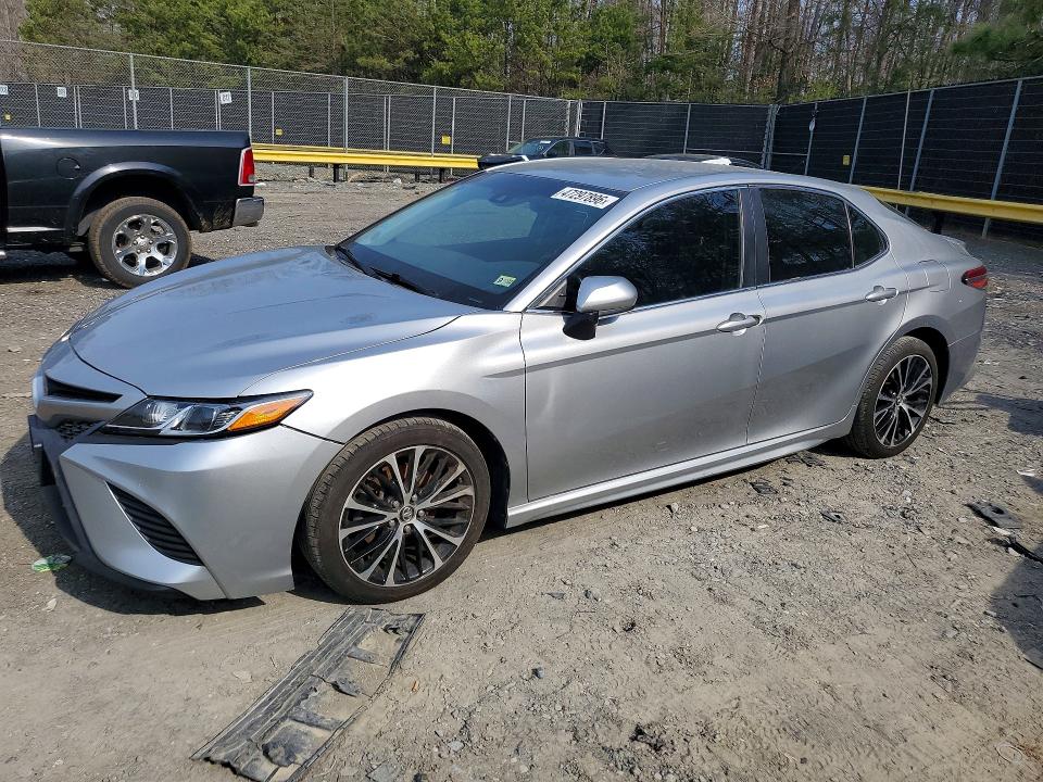 2018 TOYOTA CAMRY — VIN 4T1B11HK5JU089913