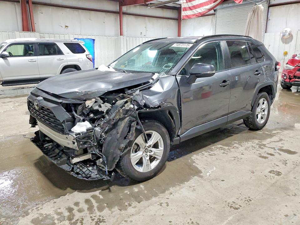 2021 TOYOTA RAV4 — VIN 2T3P1RFV7MC211881
