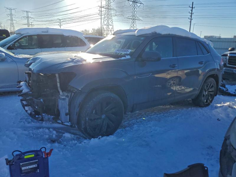 2022 VOLKSWAGEN ATLAS CROS — VIN 1V2HE2CA2NC218823