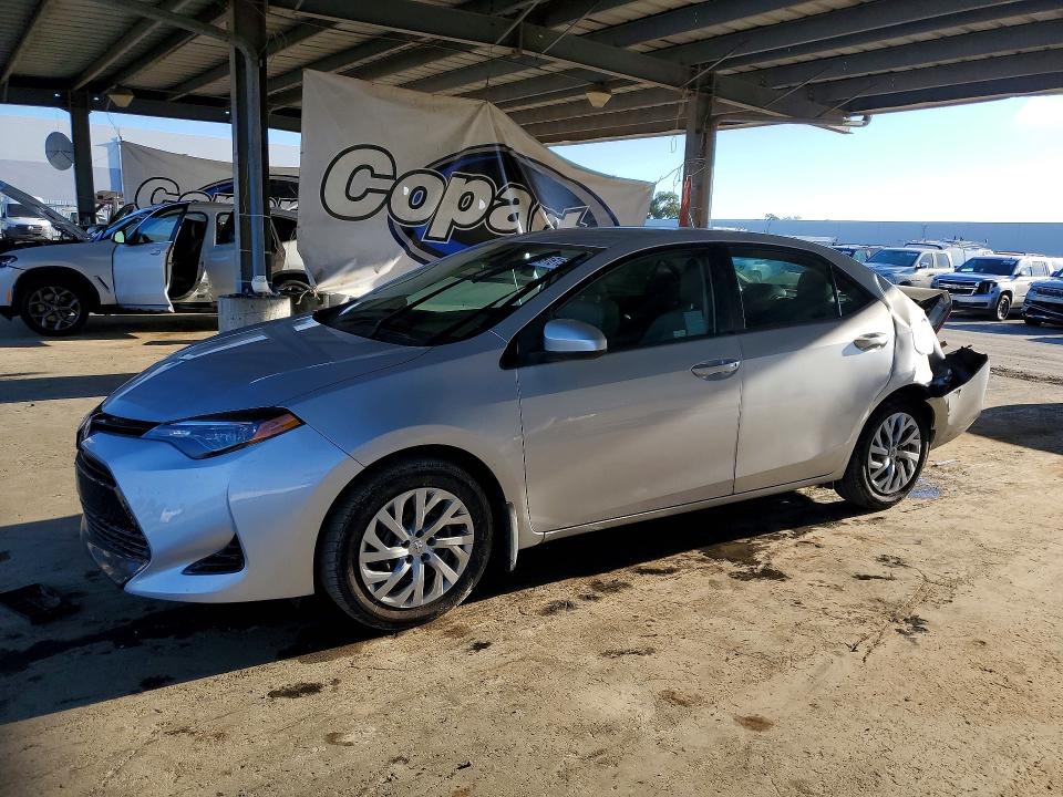 2018 TOYOTA COROLLA — VIN 2T1BURHE2JC061150