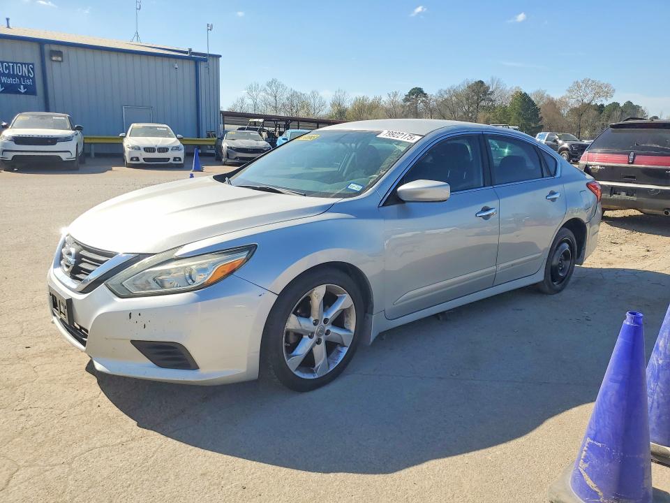 2017 NISSAN ALTIMA — VIN 1N4AL3AP2HC159272