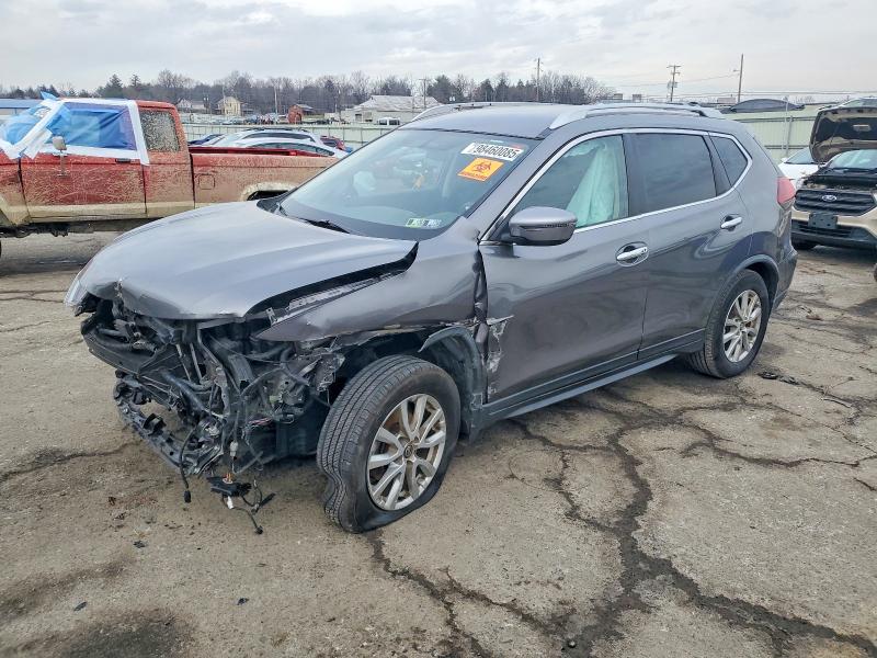 2018 NISSAN ROGUE S — VIN KNMAT2MV2JP611928