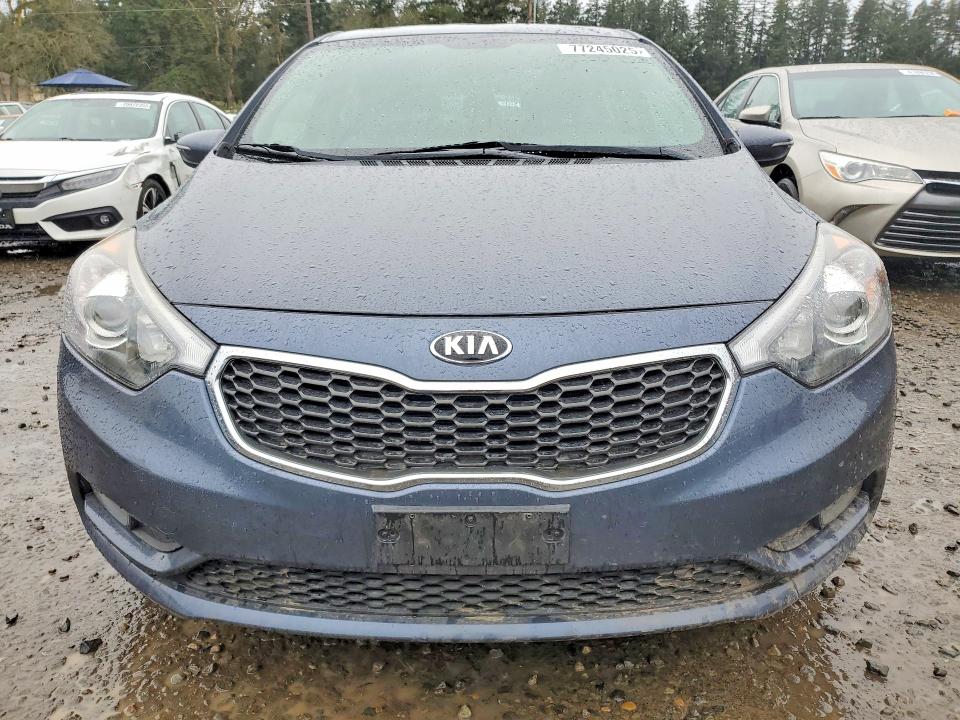 KNAFZ4A82G5556364