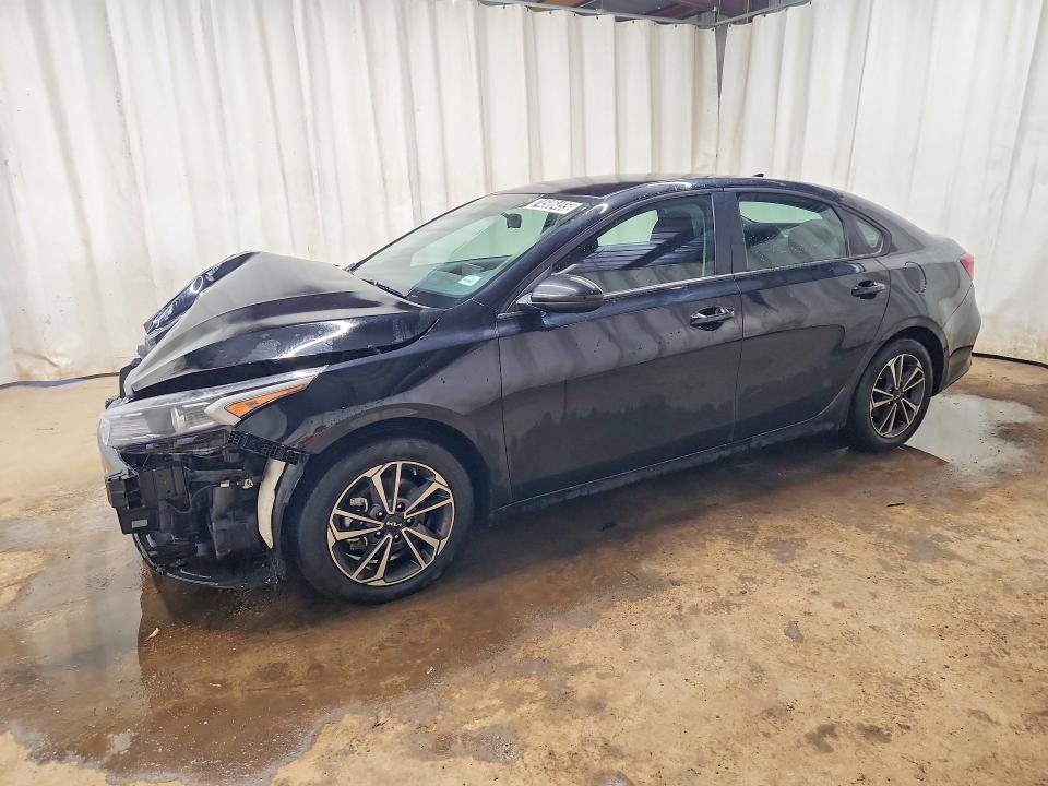 2024 KIA FORTE — VIN 3KPF24AD4RE733783